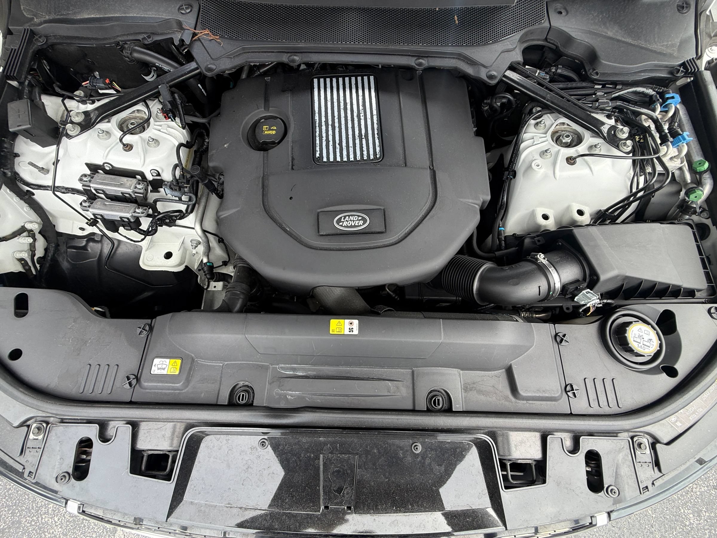 Used 2018 Land Rover Range Rover Sport SE AWD/4WD image 49