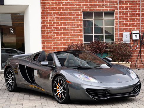Used 2013 McLaren MP4-12C Spider RWD image 1