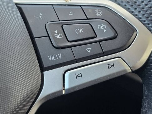Used 2023 Volkswagen Atlas SEL R-Line AWD/4WD image 15