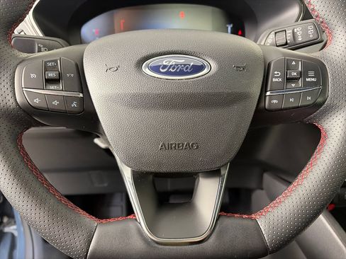 Used 2025 Ford Escape ST-Line Select AWD/4WD image 16