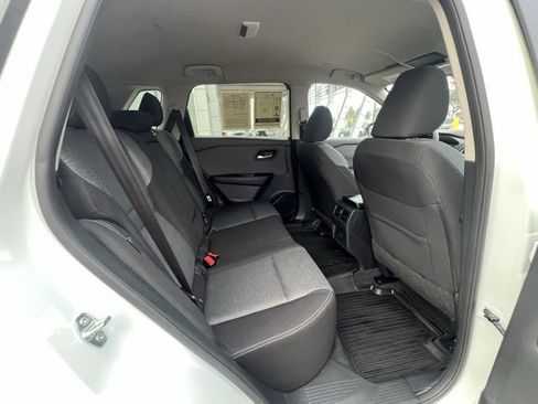 Certified 2023 Nissan Rogue SV image 26