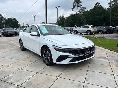 Used 2025 Hyundai Elantra Limited