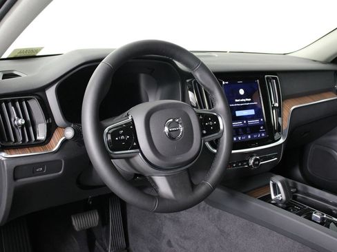 New 2026 Volvo V60 B5 Cross Country Plus w/ Climate Package AWD/4WD image 8