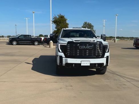 New 2026 GMC Sierra 2500 Denali Ultimate AWD/4WD image 3