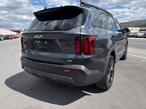 Certified 2023 Kia Sorento X-Line EX AWD/4WD image 3