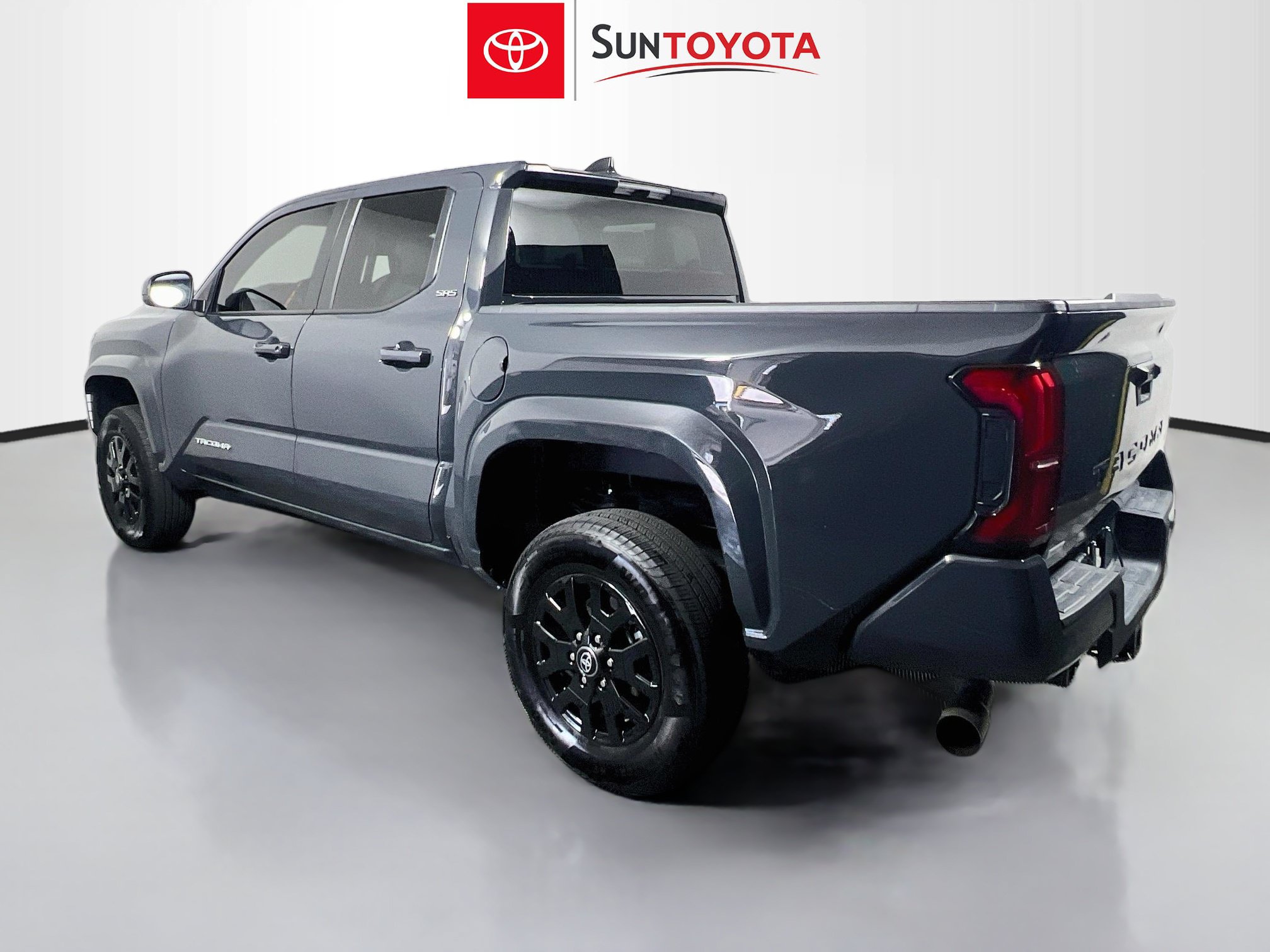 Used 2025 Toyota Tacoma SR5 RWD image 6