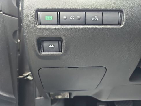 Used 2024 Nissan Sentra S FWD image 30