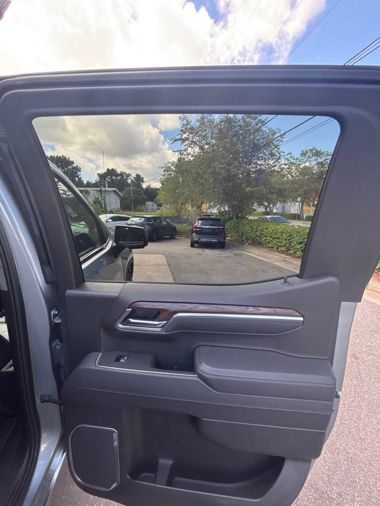 Used 2025 GMC Sierra 1500 SLT RWD image 20