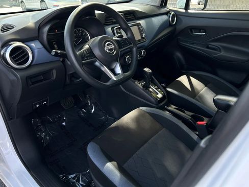 Used 2024 Nissan Versa SV w/ Trunk Package FWD image 8