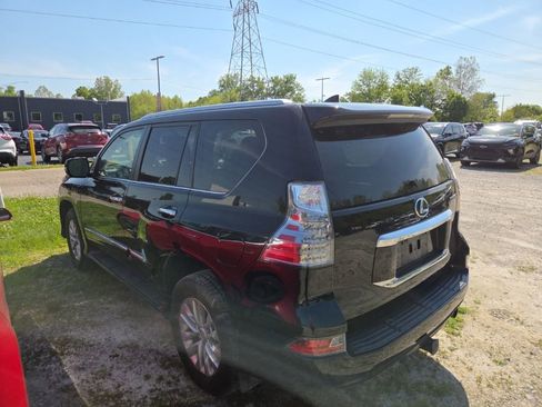 Used 2016 Lexus GX 460 w/ Premium Package AWD/4WD image 3