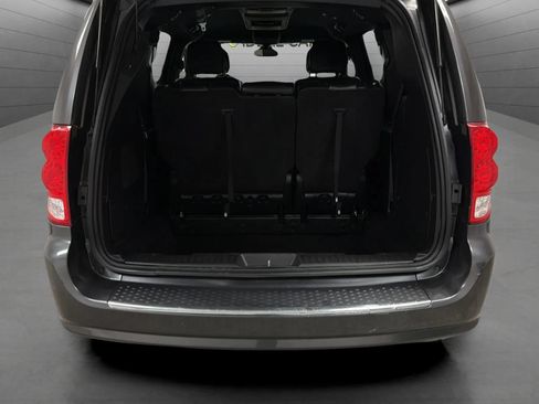 Used 2019 Dodge Grand Caravan GT FWD image 19