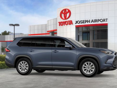New 2026 Toyota Grand Highlander AWD image 15