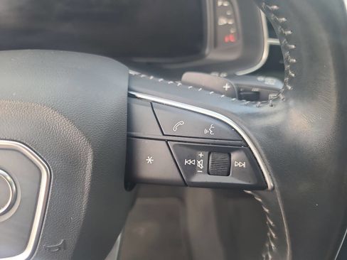 Used 2019 Audi Q8 Premium image 16