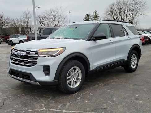 New 2026 Ford Explorer Active image 8