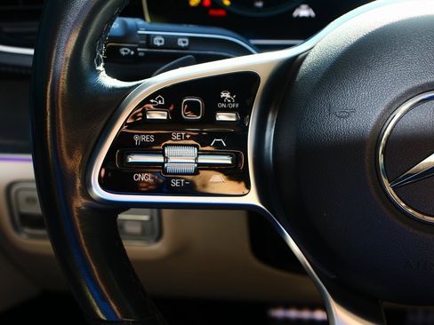 Used 2023 Mercedes-Benz GLS 450 GLS 450 w/ AMG Line Exterior image 16