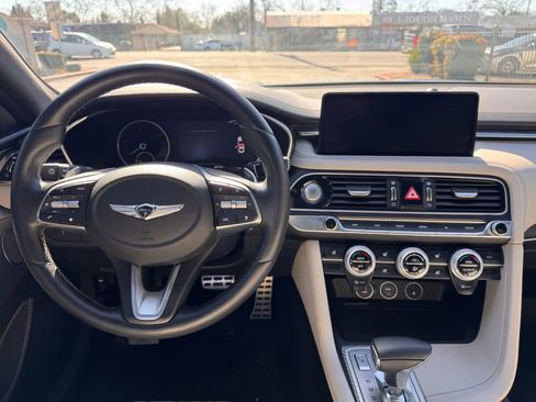 Used 2022 Genesis G70 3.3T image 21