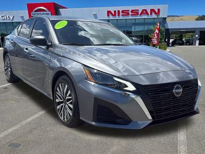 Used 2024 Nissan Altima 2.5 SV