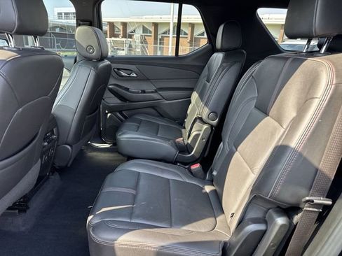 Used 2022 Chevrolet Traverse RS w/ LPO, Floor Liner Package image 21
