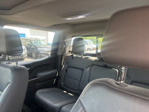 Used 2020 Chevrolet Silverado 1500 LT Trail Boss AWD/4WD image 9