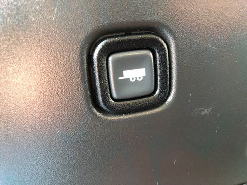 Used 2024 GMC Savana 2500 w/ Driver Convenience Package RWD image 31