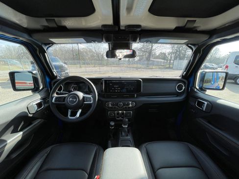 Used 2024 Jeep Wrangler Sahara w/ Safety Group image 30