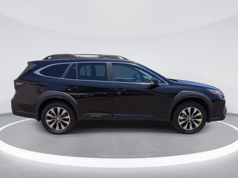 Certified 2023 Subaru Outback Limited AWD/4WD image 4