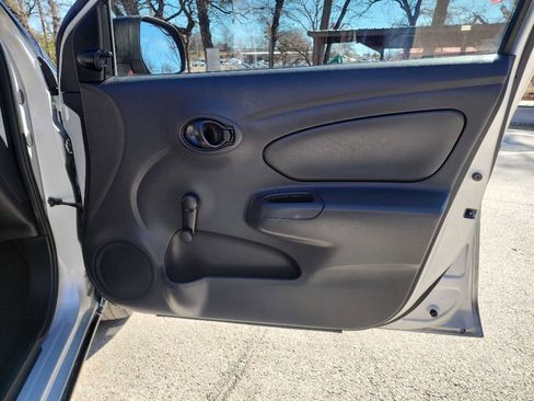 Used 2014 Nissan Versa S image 22