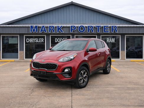 Used 2020 Kia Sportage LX image 1