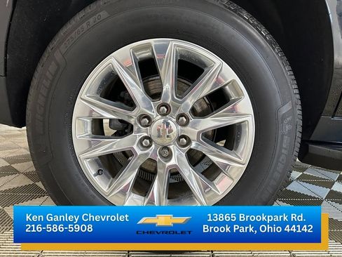 Used 2021 Chevrolet Tahoe Premier w/ Premium Package AWD/4WD image 27