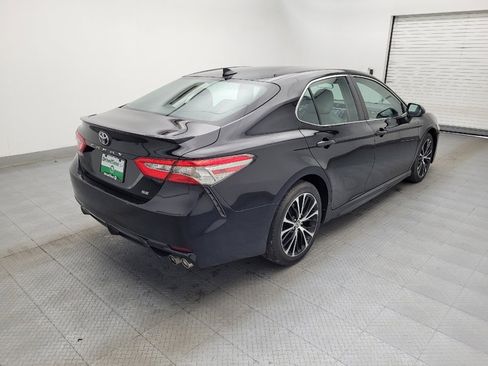Used 2019 Toyota Camry SE FWD image 9