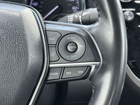 Used 2018 Toyota Camry XLE FWD image 22
