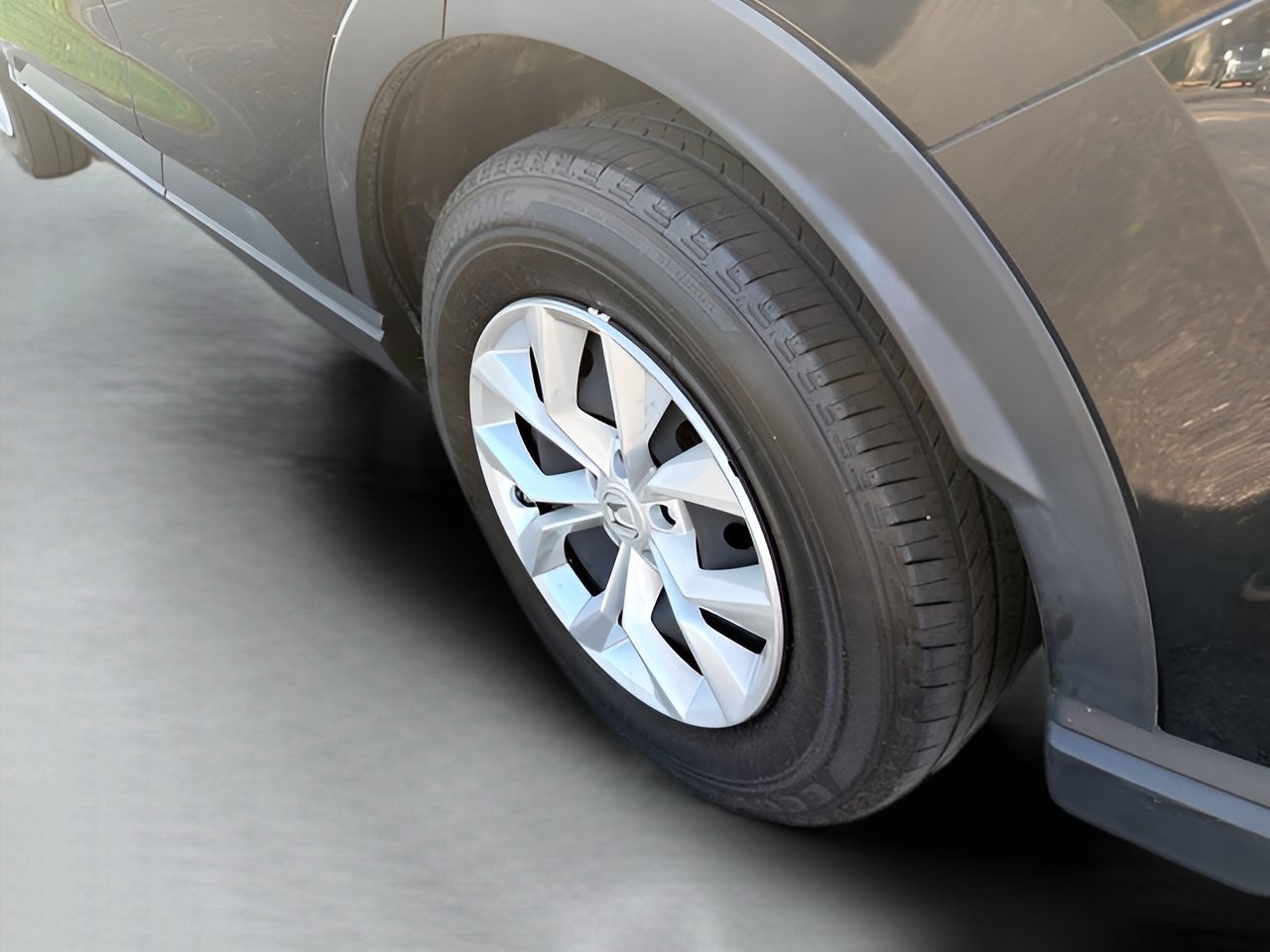 Used 2024 Honda CR-V LX image 15