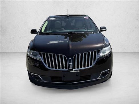 Used 2013 Lincoln MKX AWD image 2