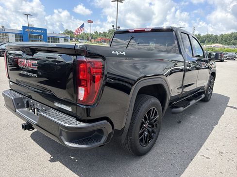 Used 2025 GMC Sierra 1500 Elevation AWD/4WD image 7