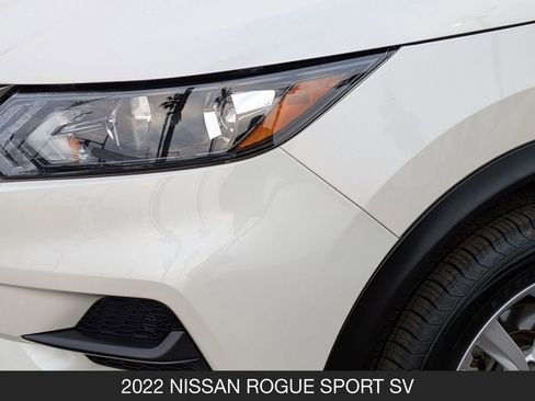 Used 2022 Nissan Rogue Sport SV FWD image 10