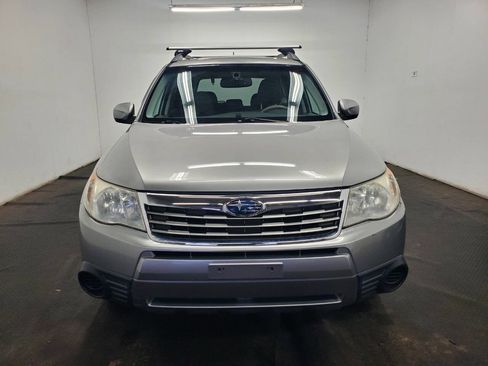Used 2010 Subaru Forester 2.5X Premium w/ Popular Equipment Group 4B image 2