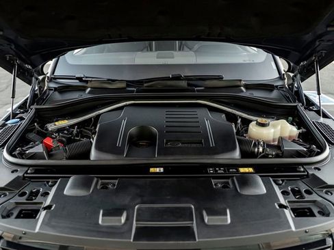 Used 2024 Land Rover Range Rover Sport SE image 31