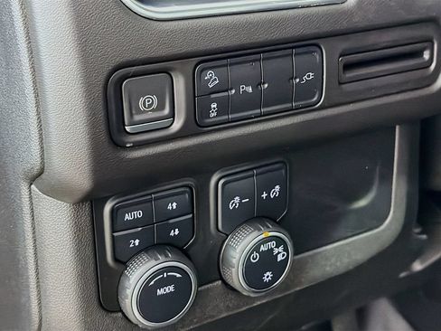 Used 2021 Chevrolet Tahoe Z71 w/ Rear Media and Nav Package AWD/4WD image 11