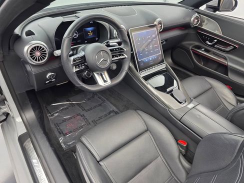 Used 2022 Mercedes-Benz SL 55 AMG 4MATIC image 11