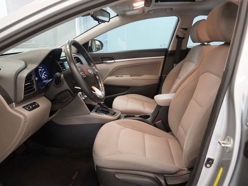 Used 2020 Hyundai Elantra Value Edition w/ Cargo Package (C1) FWD image 6