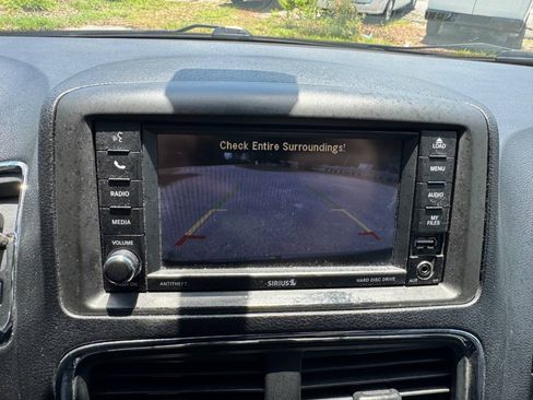 Used 2018 Dodge Grand Caravan GT FWD image 23