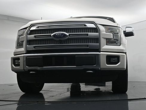 Used 2016 Ford F150 Platinum w/ Equipment Group 701A Luxury AWD/4WD image 28