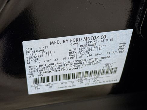 Used 2023 Ford Explorer XLT RWD image 38