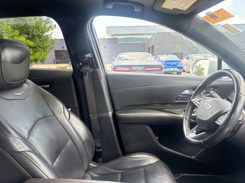 Used 2019 Cadillac XT4 Sport FWD image 14