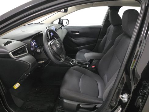 Used 2021 Toyota Corolla LE FWD image 11
