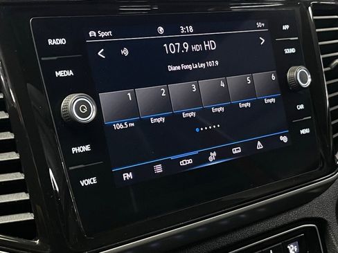 Used 2023 Volkswagen Atlas Cross Sport SE w/ Panoramic Sunroof Package image 28