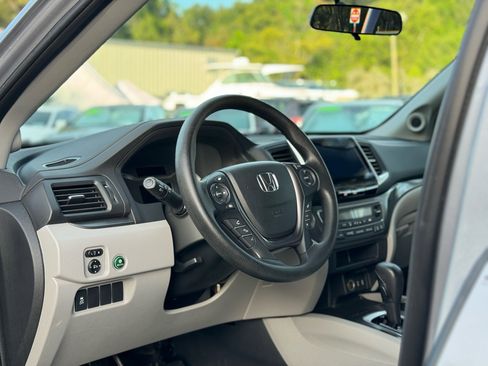 Used 2016 Honda Pilot EX image 14