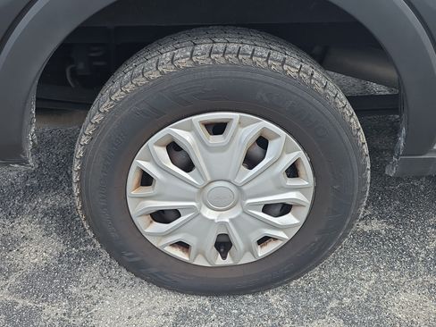 Used 2024 Ford Transit 350 XLT RWD image 13