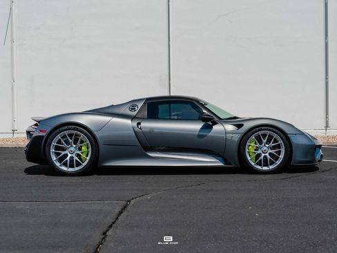 Used 2015 Porsche 918 Spyder AWD/4WD image 6