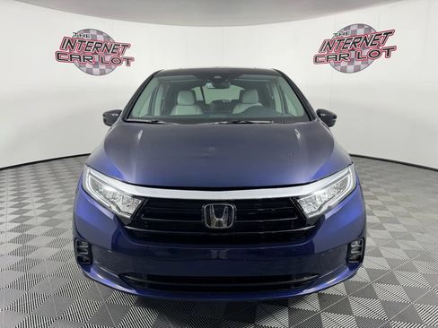 Used 2024 Honda Odyssey EX-L image 2
